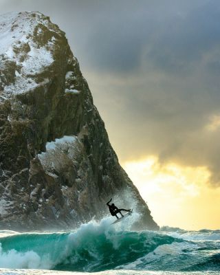 “Oceán byl vždy součástí mého života... byl to přítel, chůva, hřiště a zdroj velké pohody.” V naší knize „Oceány“ s...
